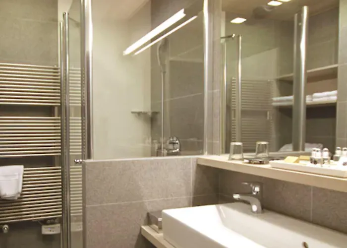 Отель Richemond 2*