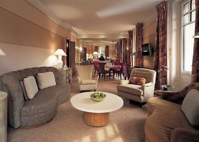 Отель Richemond