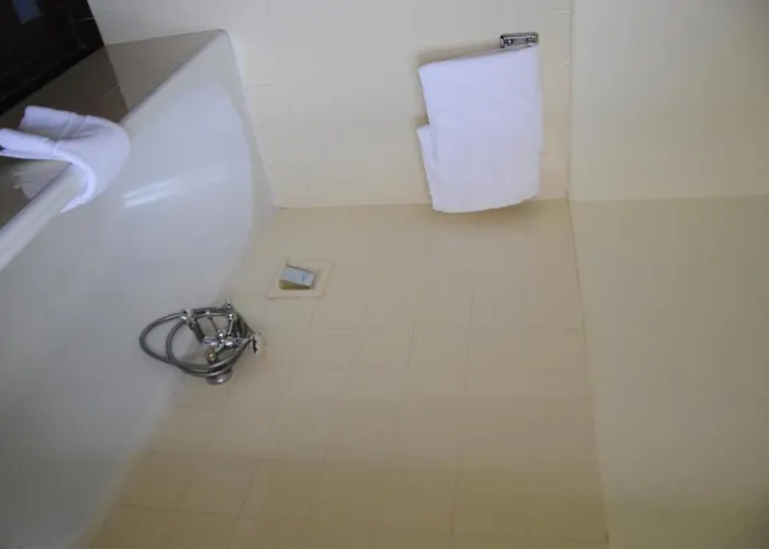 Отель Richemond 2*